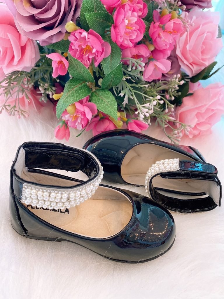 Sapatilha Flor Di Mila Camille Preta Pérolas
